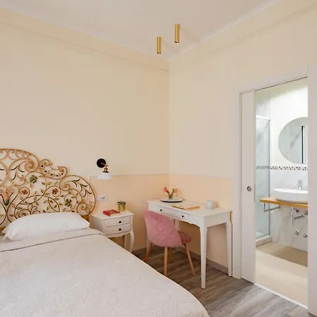 Dante's In Vaticano 2 Bed & Breakfast Rome