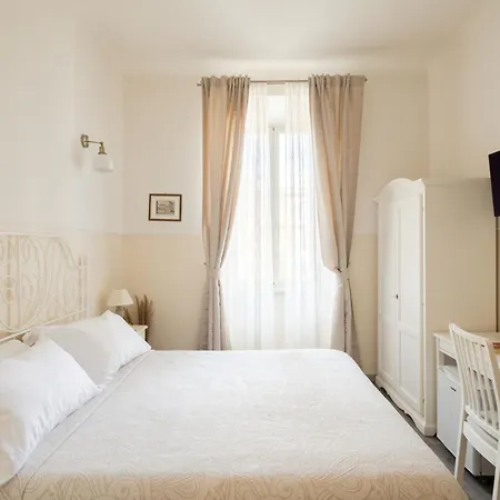 Dante's In Vaticano 2 Bed & Breakfast Rome