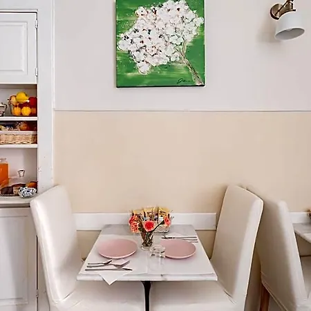Dante's In Vaticano 2 Bed & Breakfast