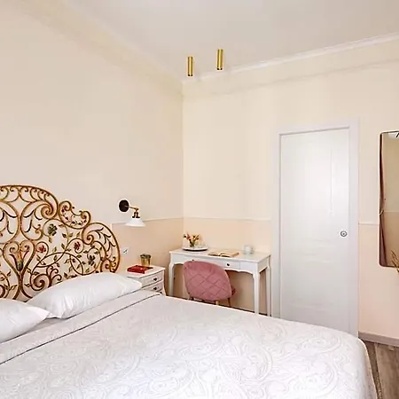 Dante's In Vaticano 2 Bed & Breakfast